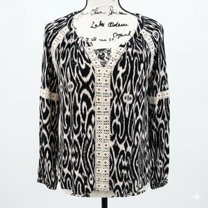 INC EXCLUSIVE-Black & Cream Patterned blouse with Lace Trim P/P 19.5 pit to pit
